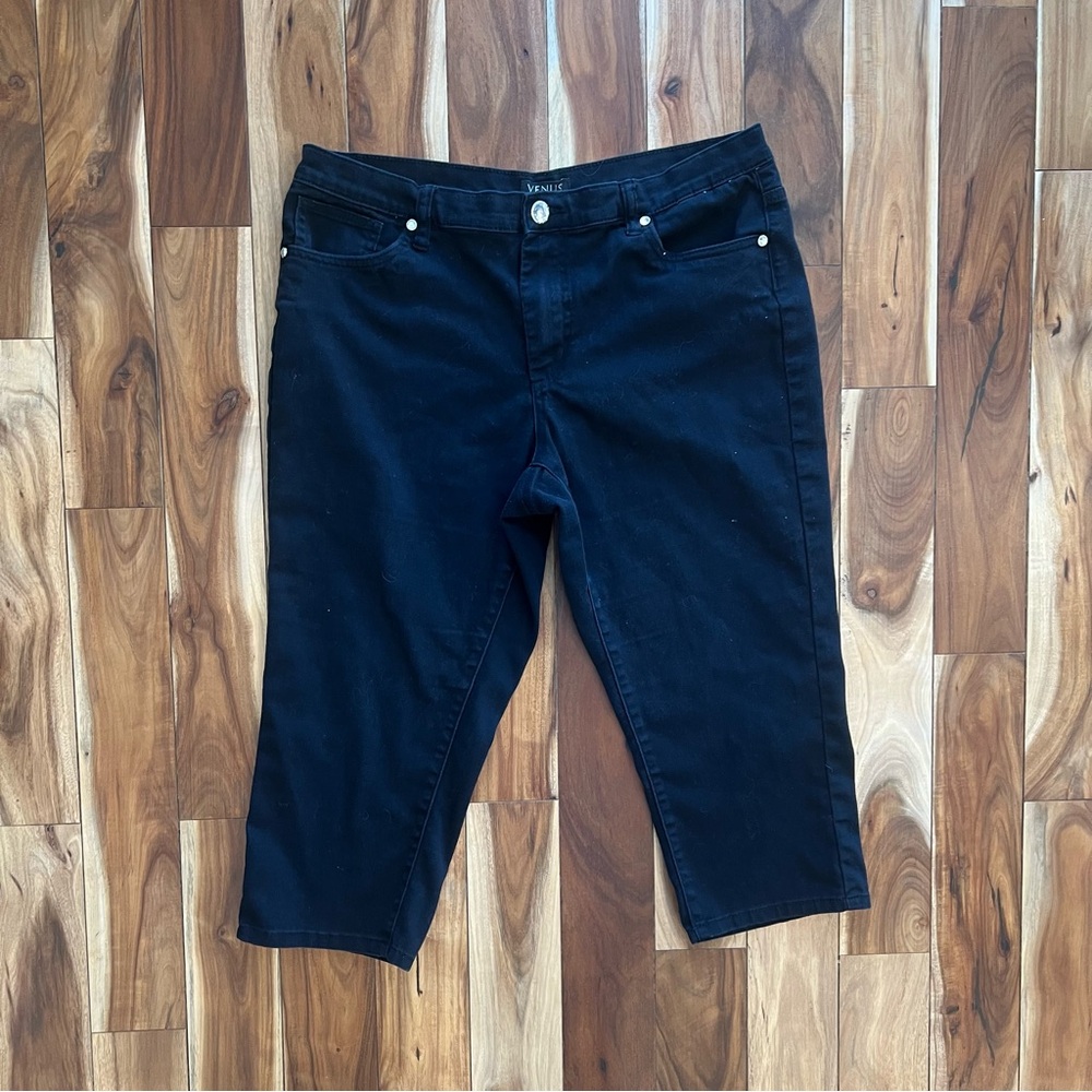 Venus denim capris with crystal button